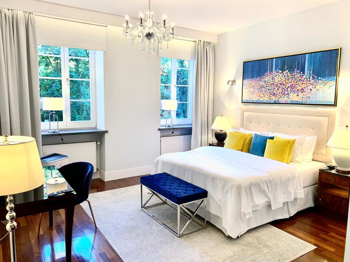 Mondrian Luxury Suites & Apartments Market Square I วอร์ซอ ภายนอก รูปภาพ