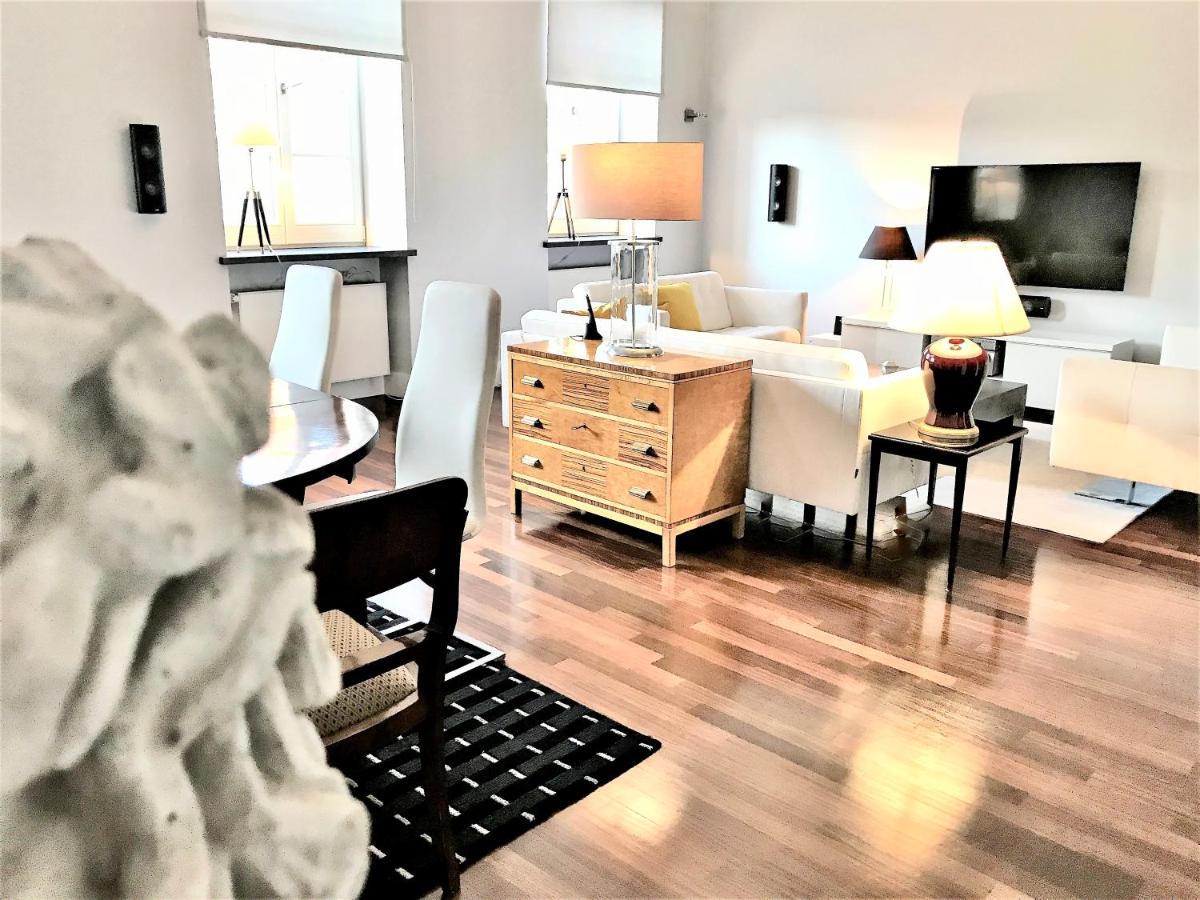 Mondrian Luxury Suites & Apartments Market Square I วอร์ซอ ภายนอก รูปภาพ