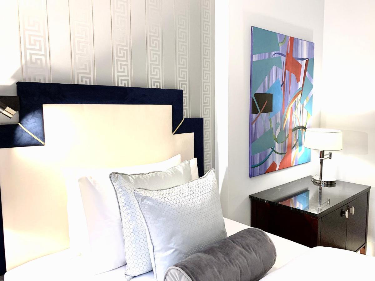 Mondrian Luxury Suites & Apartments Market Square I วอร์ซอ ภายนอก รูปภาพ