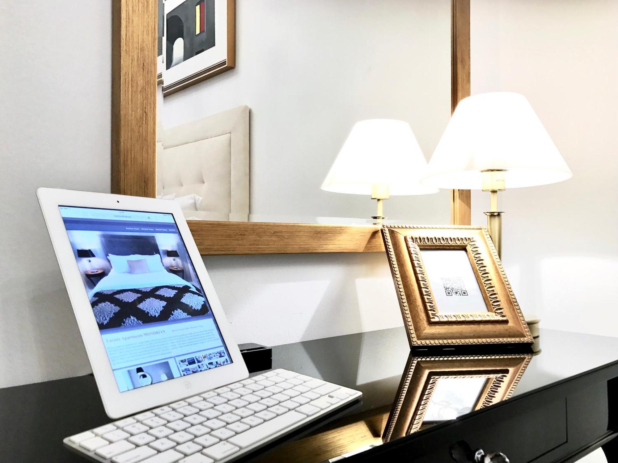 Mondrian Luxury Suites & Apartments Market Square I วอร์ซอ ห้อง รูปภาพ